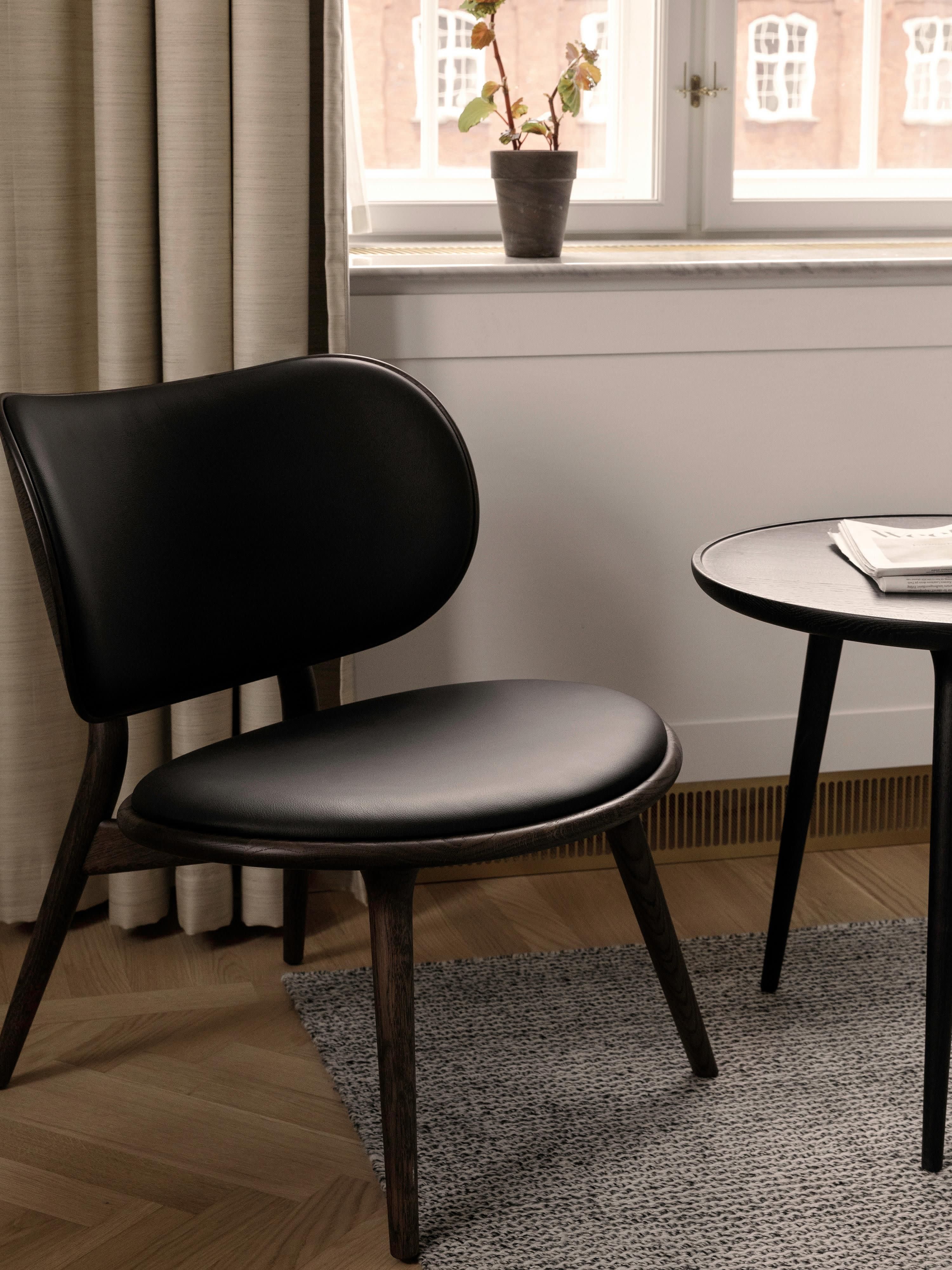 Leren loungefauteuil Rock met houten poten, handgemaakt