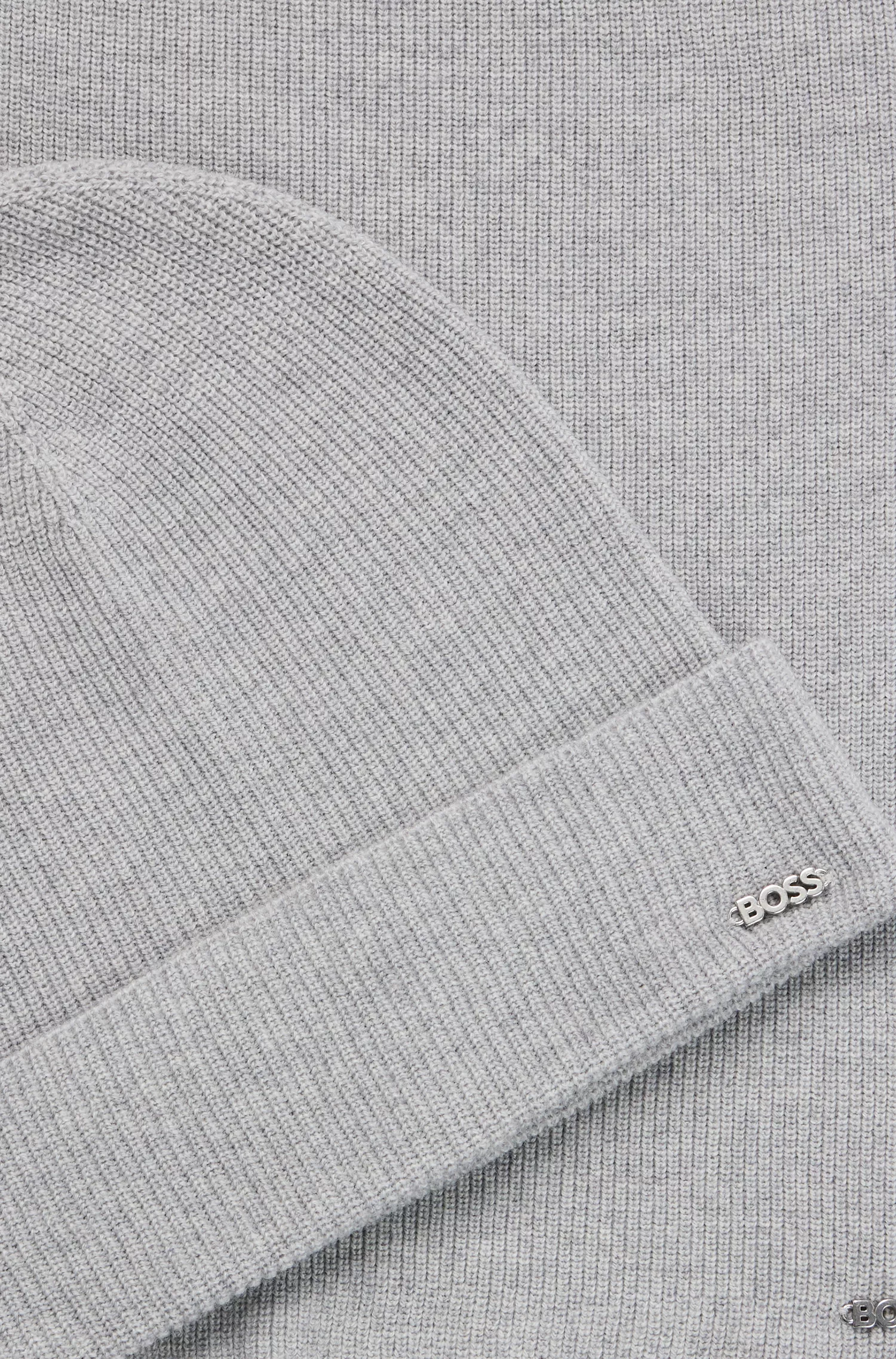 Conjunto de presente BOSS com cachecol e gorro canelados pretos