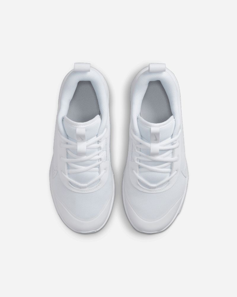 Chaussures Nike Omni Multi-Court Blanc pour enfant