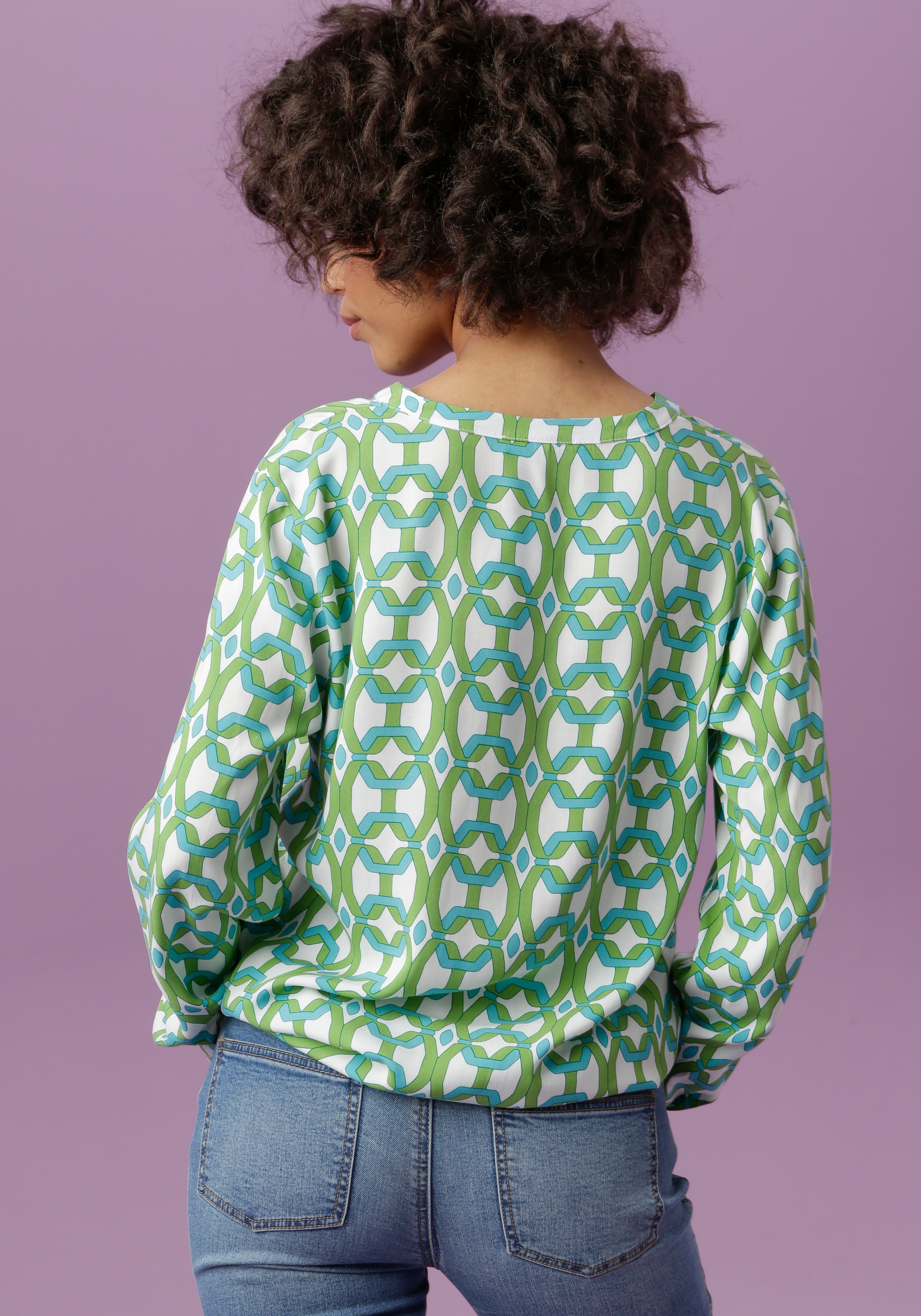 Aniston CASUAL Schlupfbluse , mit extravagantem, graphischem Druck