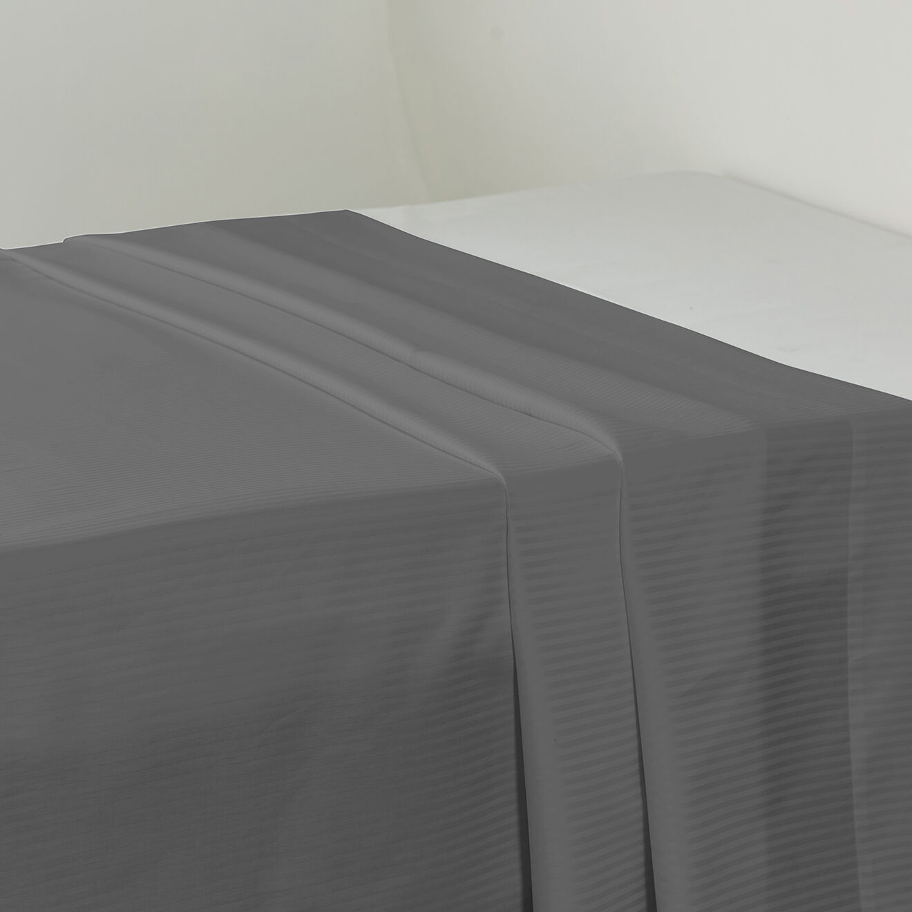 Perle de Coton Drap plat  en satin de coton Triomphe gris perle