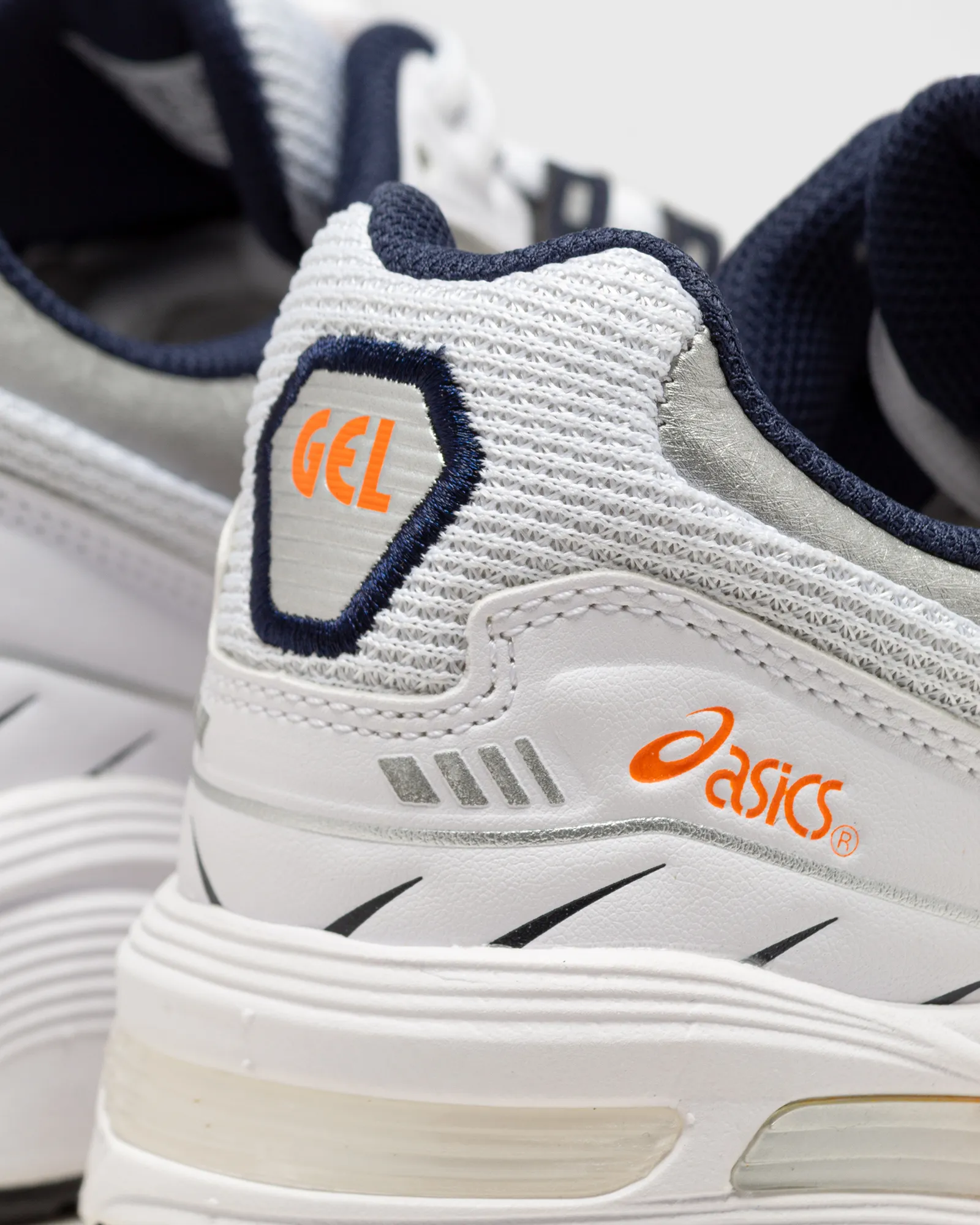 asics GEL-1090