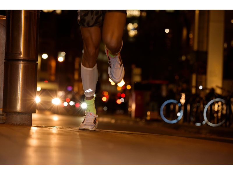 adidas Compression Calf Sleeves Weiss, S-M Kompressions-Wadenwärmer