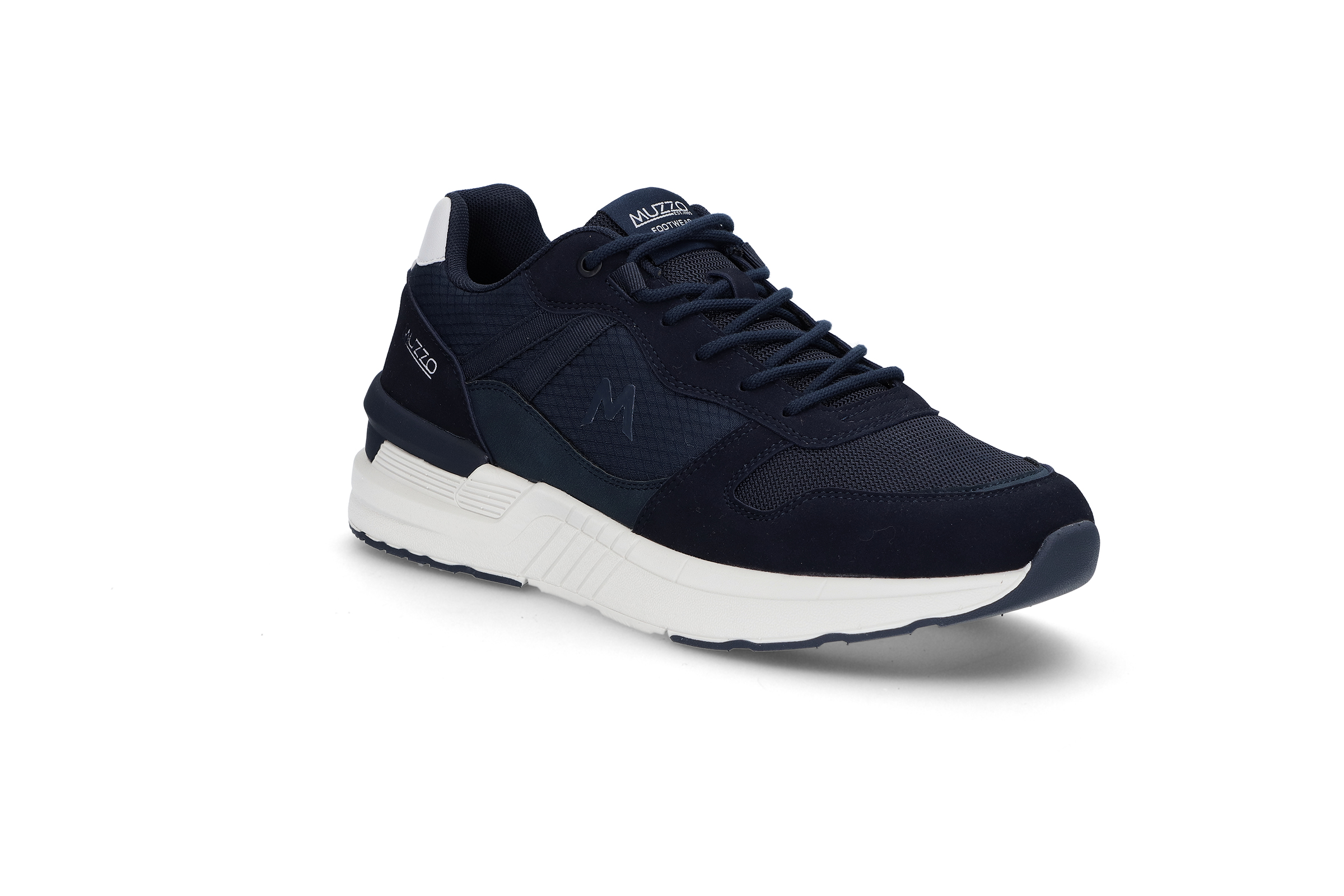 Sporty sneaker