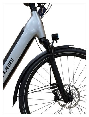 Produit reconditionné . Cube Supreme Hybrid SLX 625 Shimano Nexus 2024 . Vélo électrique . Cube . très bon état