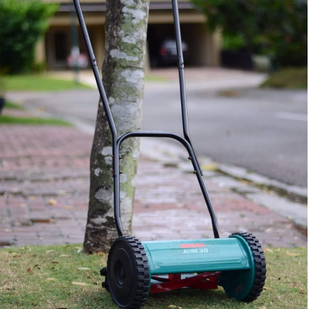 Bosch Home and Garden Handmäher AHM 30, Karton (4 Spindelmesser, Schnittbreite 30 cm, Schnitthöhe 12-40 mm)
