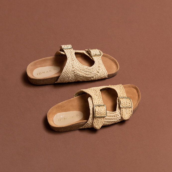 Mules à boucles  en raphia beige