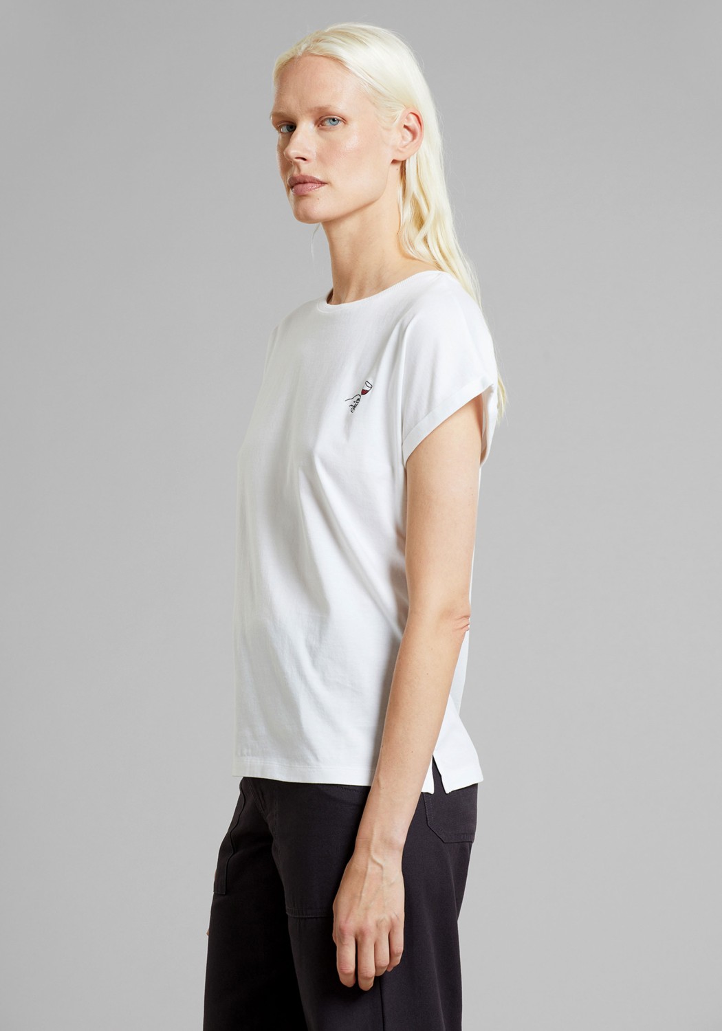Dedicated T-Shirt Visby Wine Cheers White