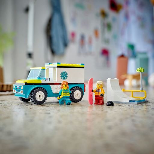 LEGO City Ambulance Og Snowboarder - 60403