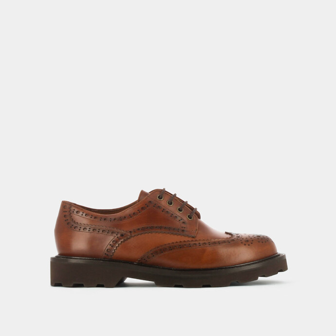 Derbies à lacets et semelles crantées  en cuir cognac