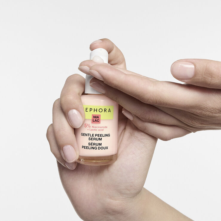 Sephora Collection Skånsomt peeling-serum Udjævnende niacinamid og eksfolierende mælkesy