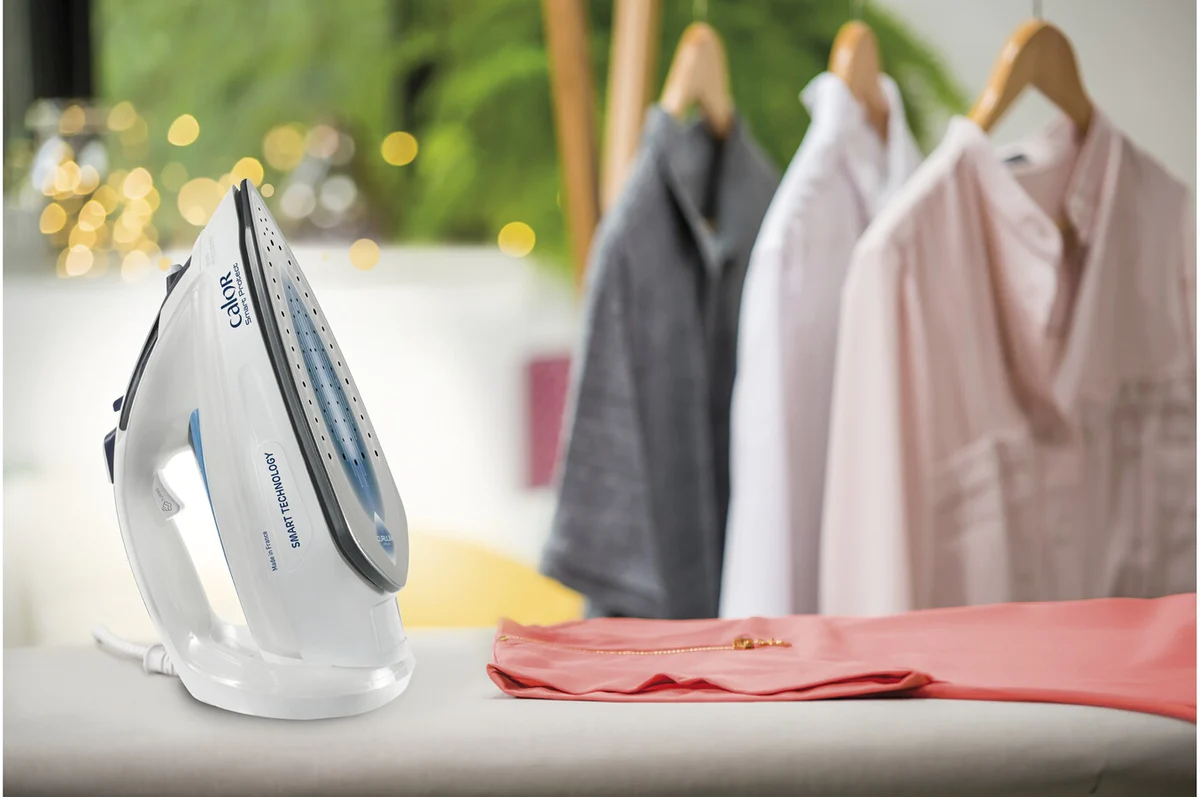 Fer à repasser vapeur de 0,27L 2600W blanc bleu Tefal