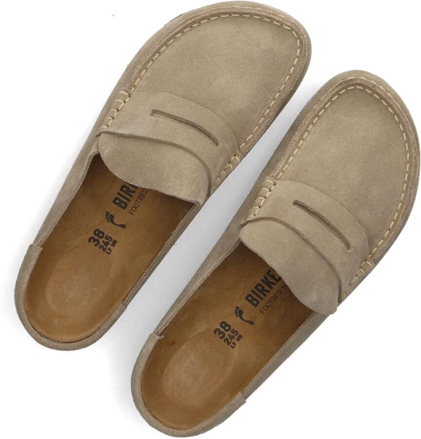 BIRKENSTOCK Instappers Naples Maat: 40 Materiaal: Suède Kleur: Beige