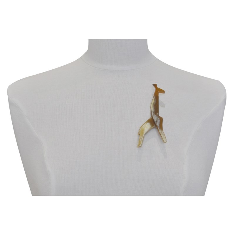 Broche Girafe en Corne Modèle 2