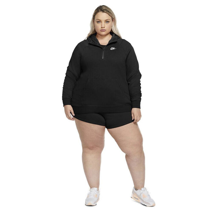 Nike Sportswear Essential shorts (Plus Size) Sort