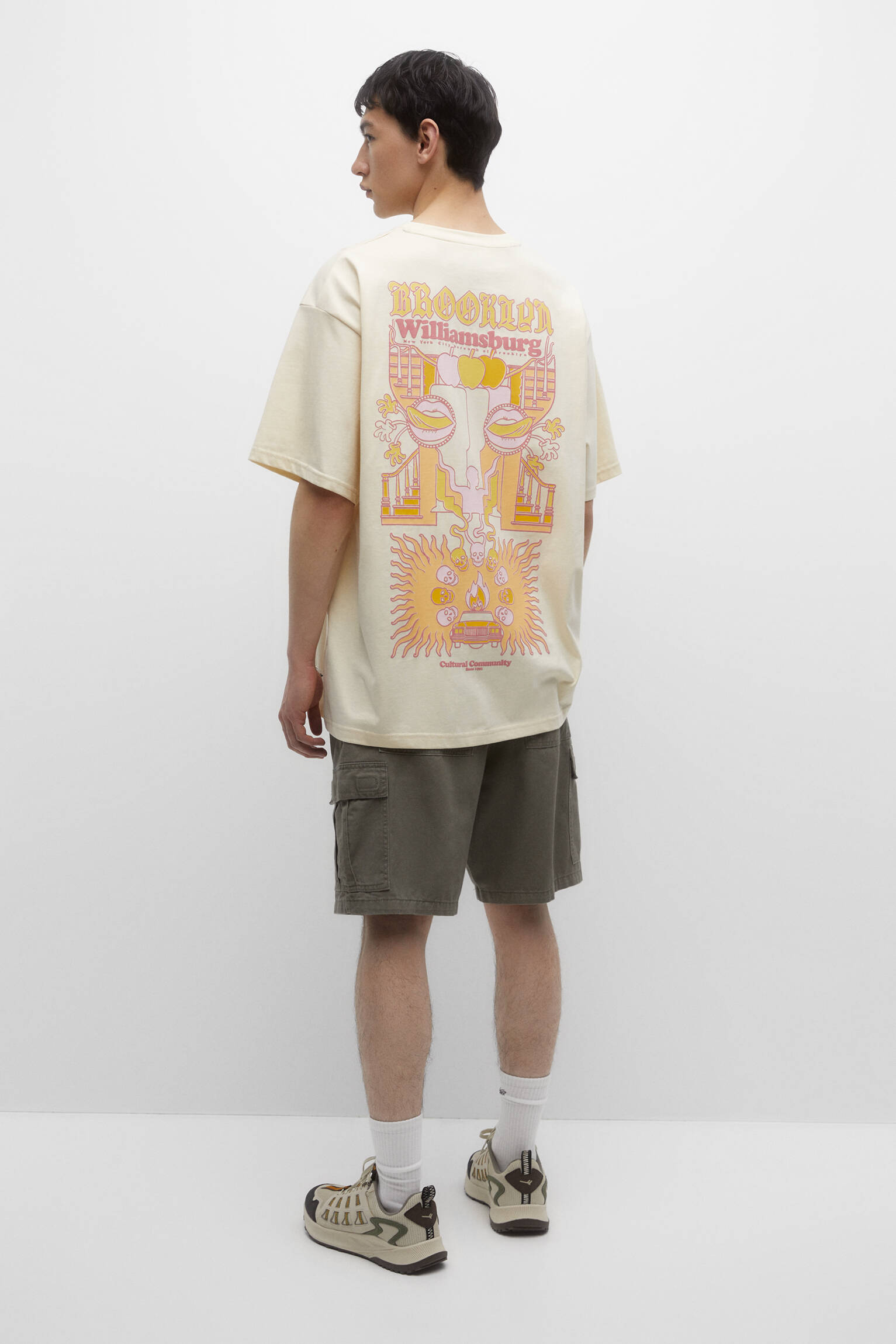 CAMISETA ESTAMPADA DE MANGA CURTA - BEGE