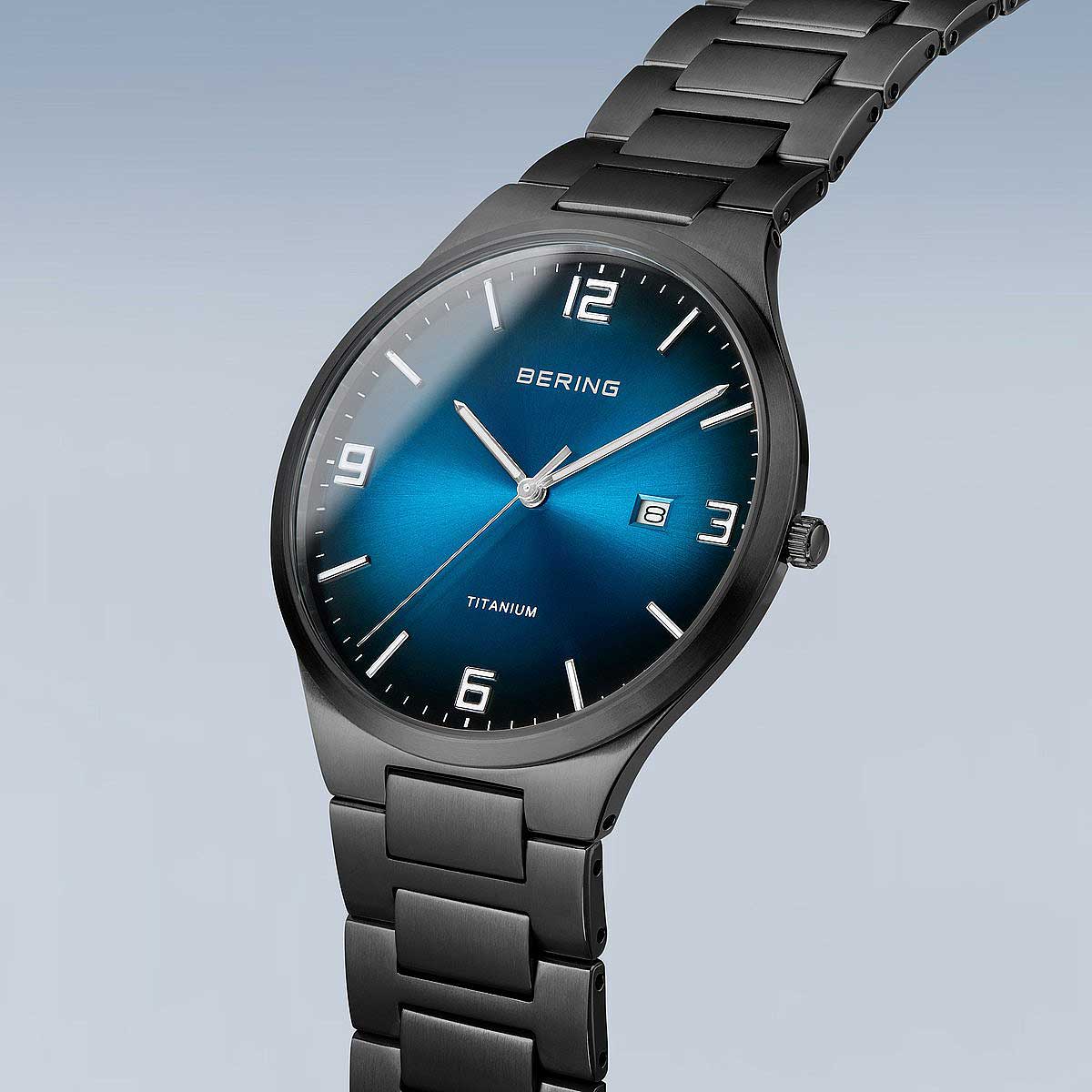 Bering Herrenarmbanduhr 15240-727 - 40 mm