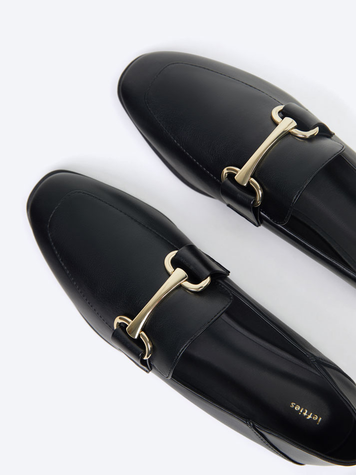 Mocassim plano e macio - Preto