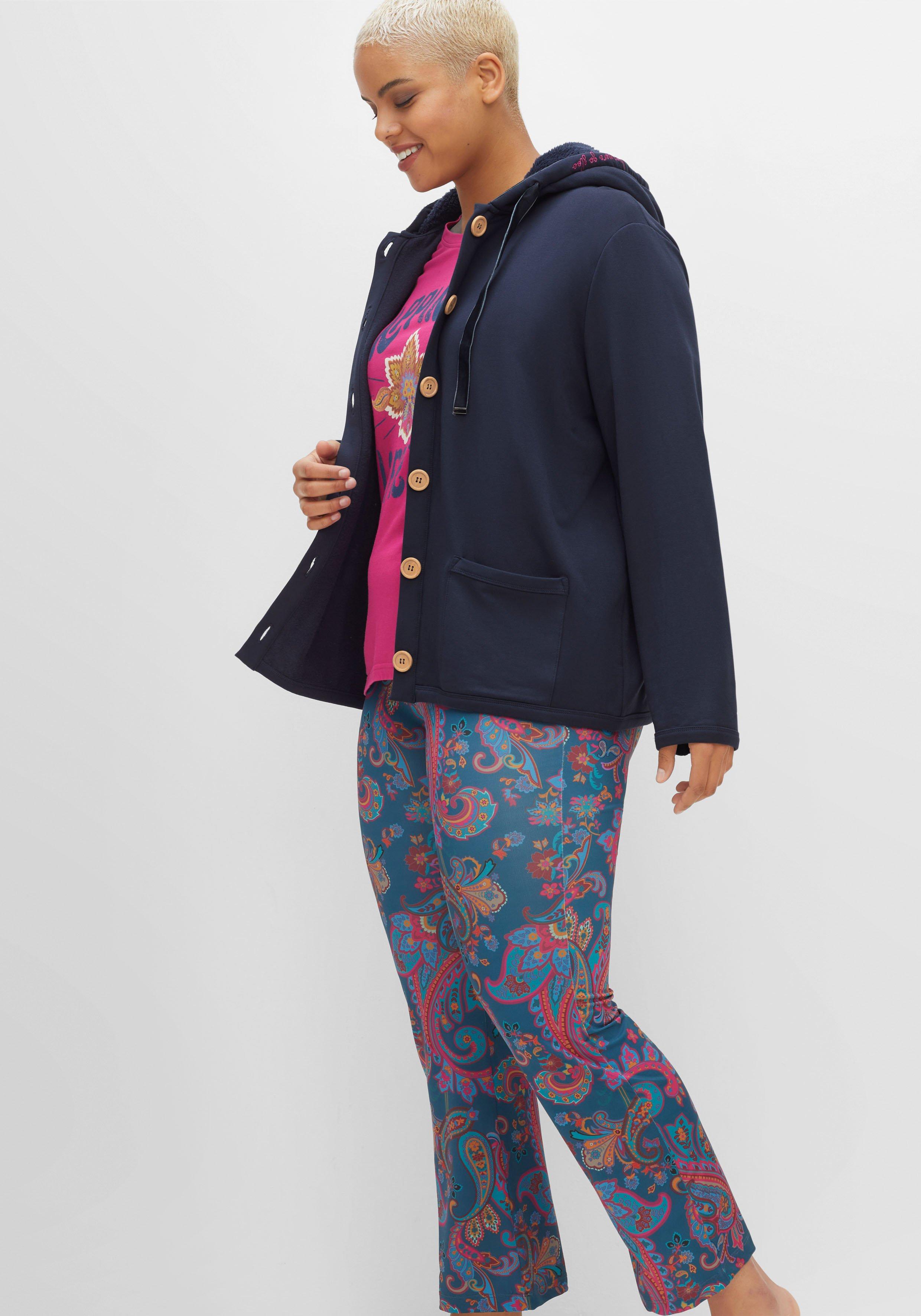 Sweatjacke mit Kapuze, Knopfleiste und Taschen