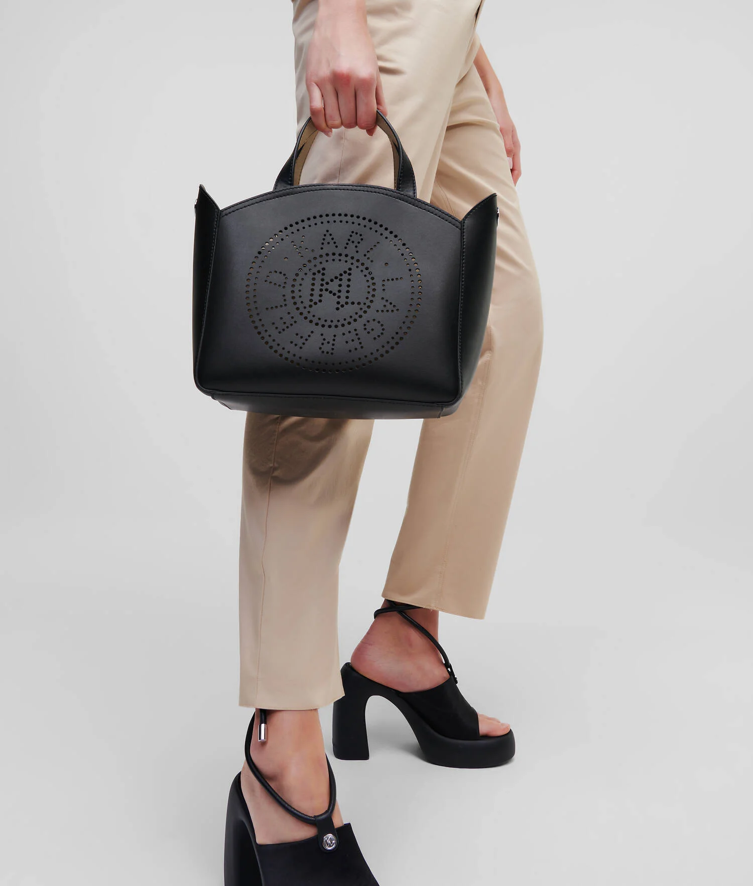 PETIT SAC CABAS PERFORÉ K/CIRCLE - Noir