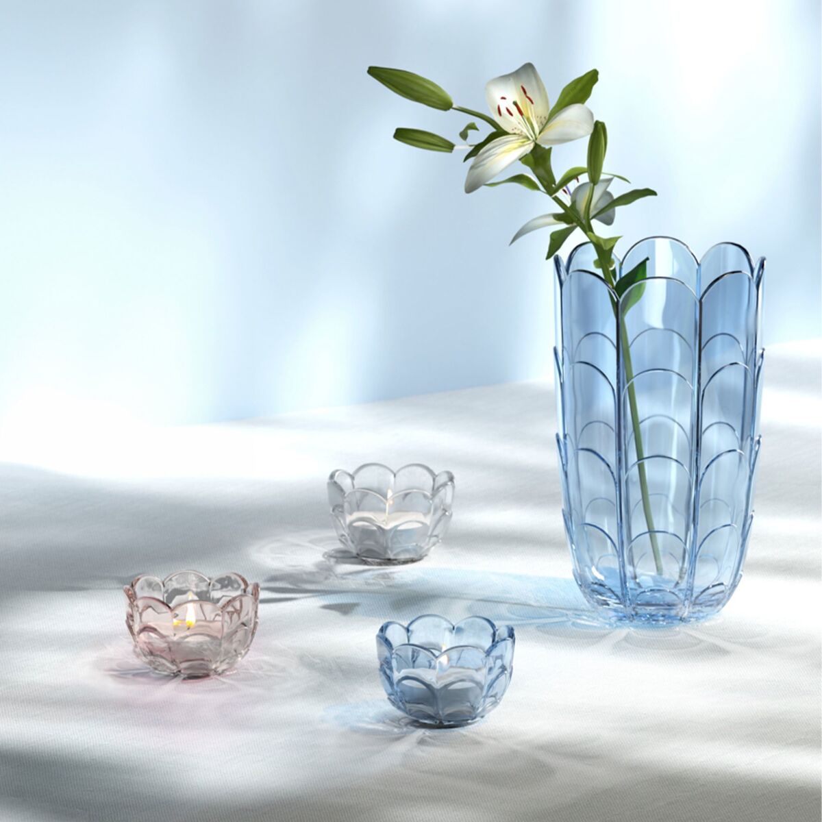 Lily vase 19 cm, blue iris