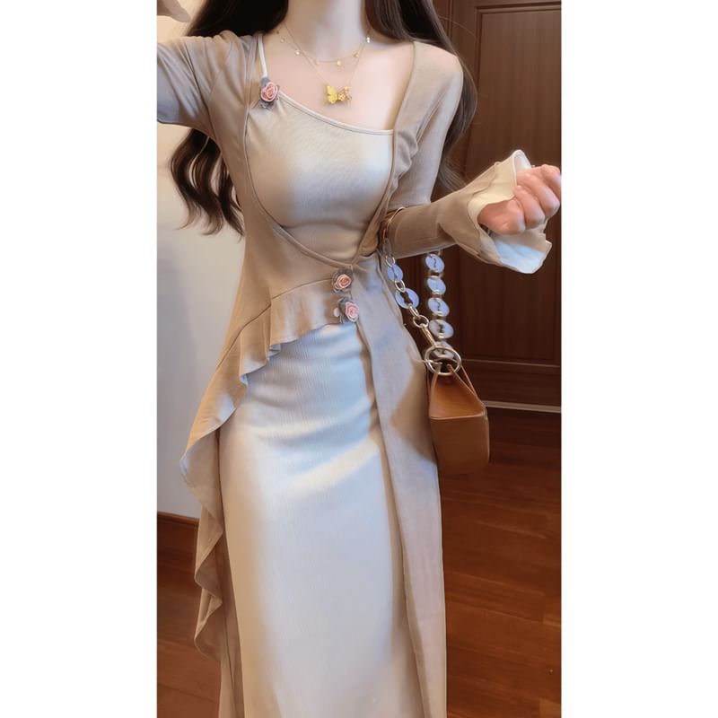 closetaine - Mock Two-Piece Long-Sleeve Two Tone Maxi Sheath Dress
