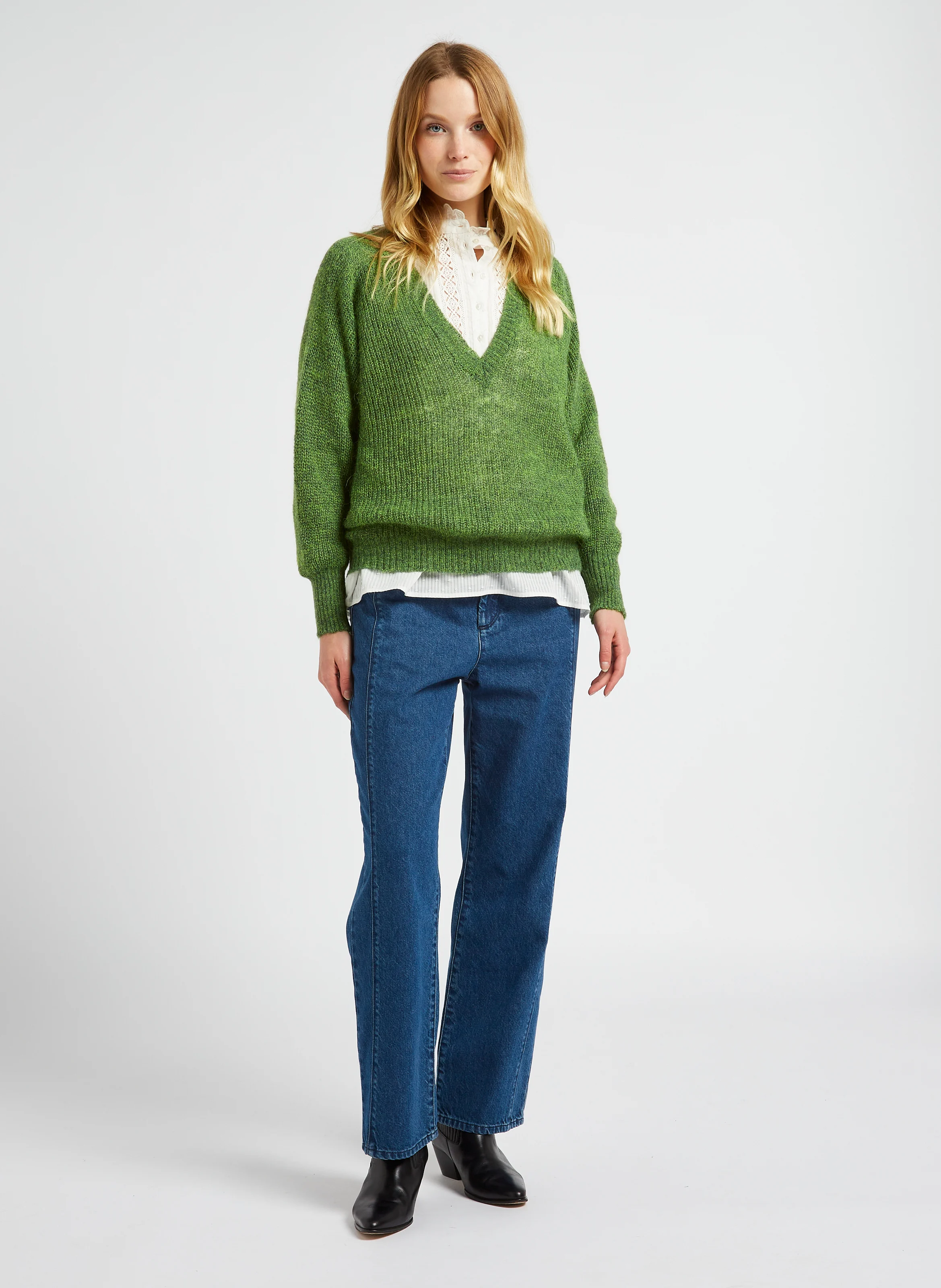 TASHA - Pull droit col V en maille| Vert