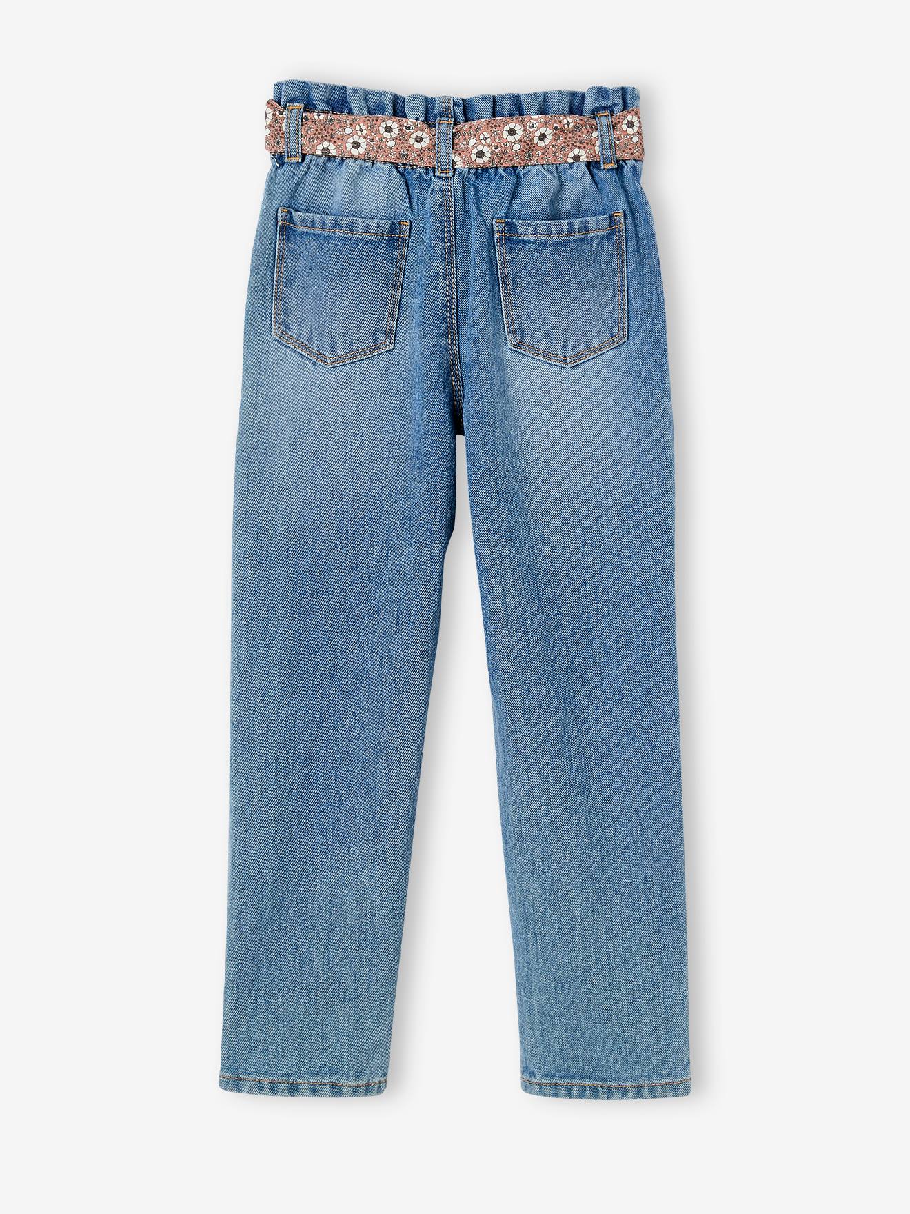 Calça jeans estilo paperbag e cinto floral, garota de jeans cinza