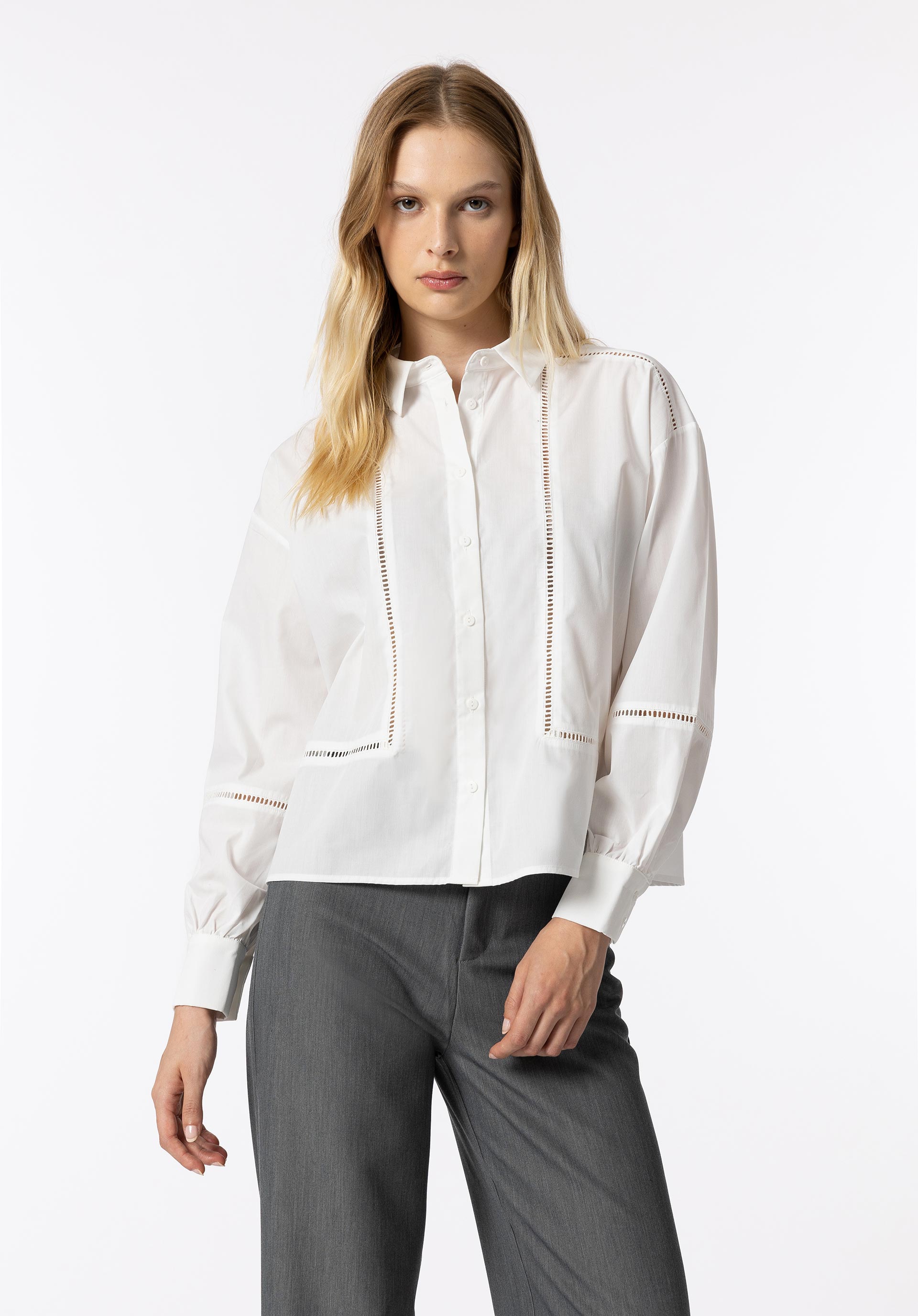 Camisa com Entremeios
