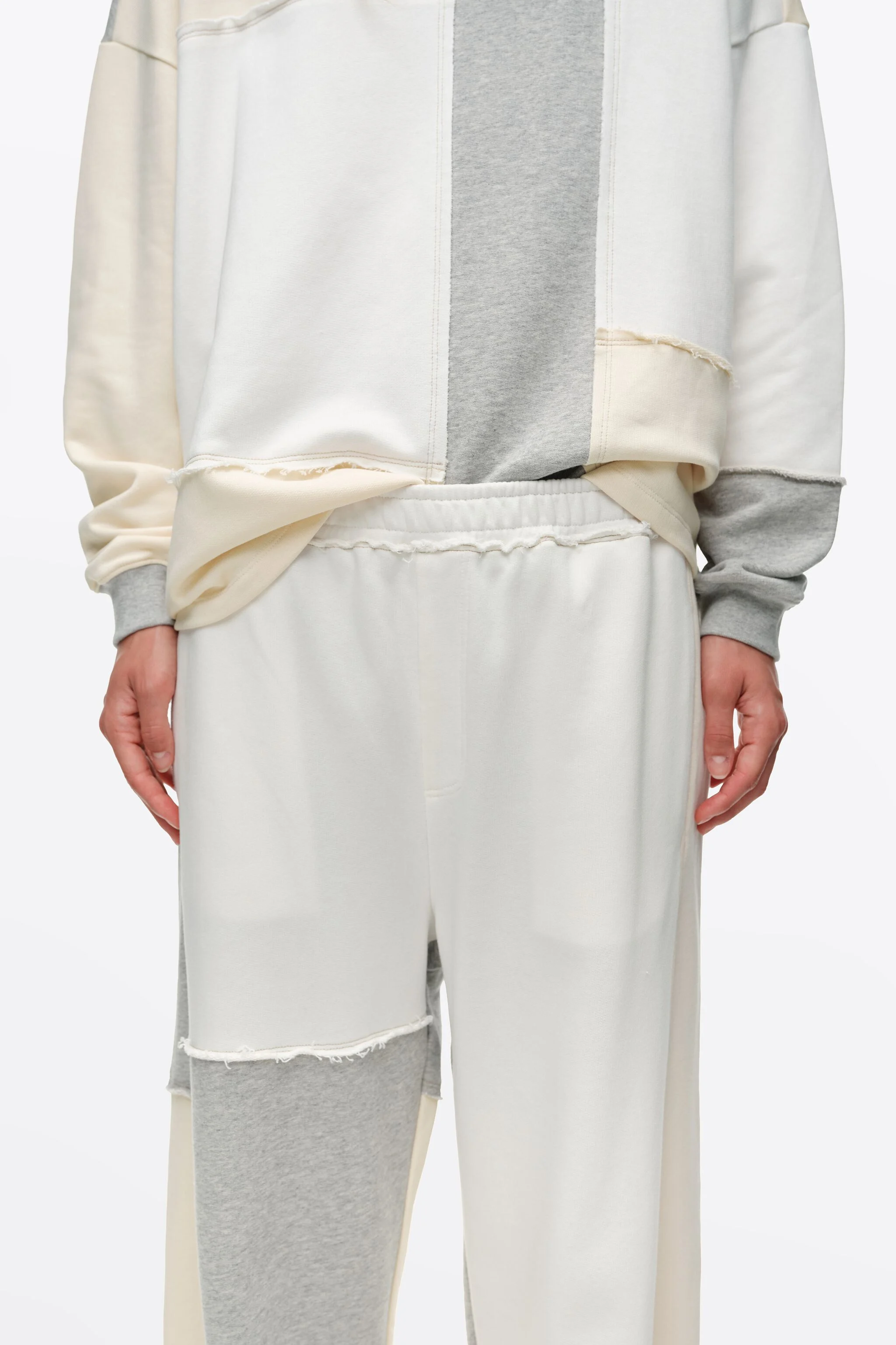 Calça jogger patchwork de algodão cor marfim