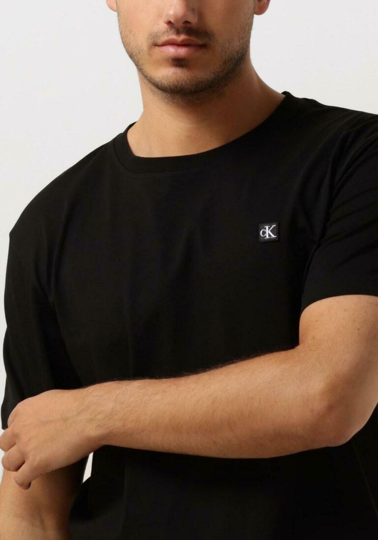 CALVIN KLEIN zwarte calvin klein t-shirt ck embro badge tee