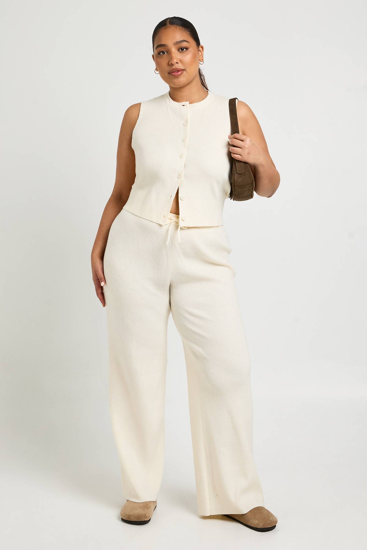 boohoo Ensemble Grande Taille Gilet en Maille Côtelée Ultra Douce et Pantalon Large Assorti