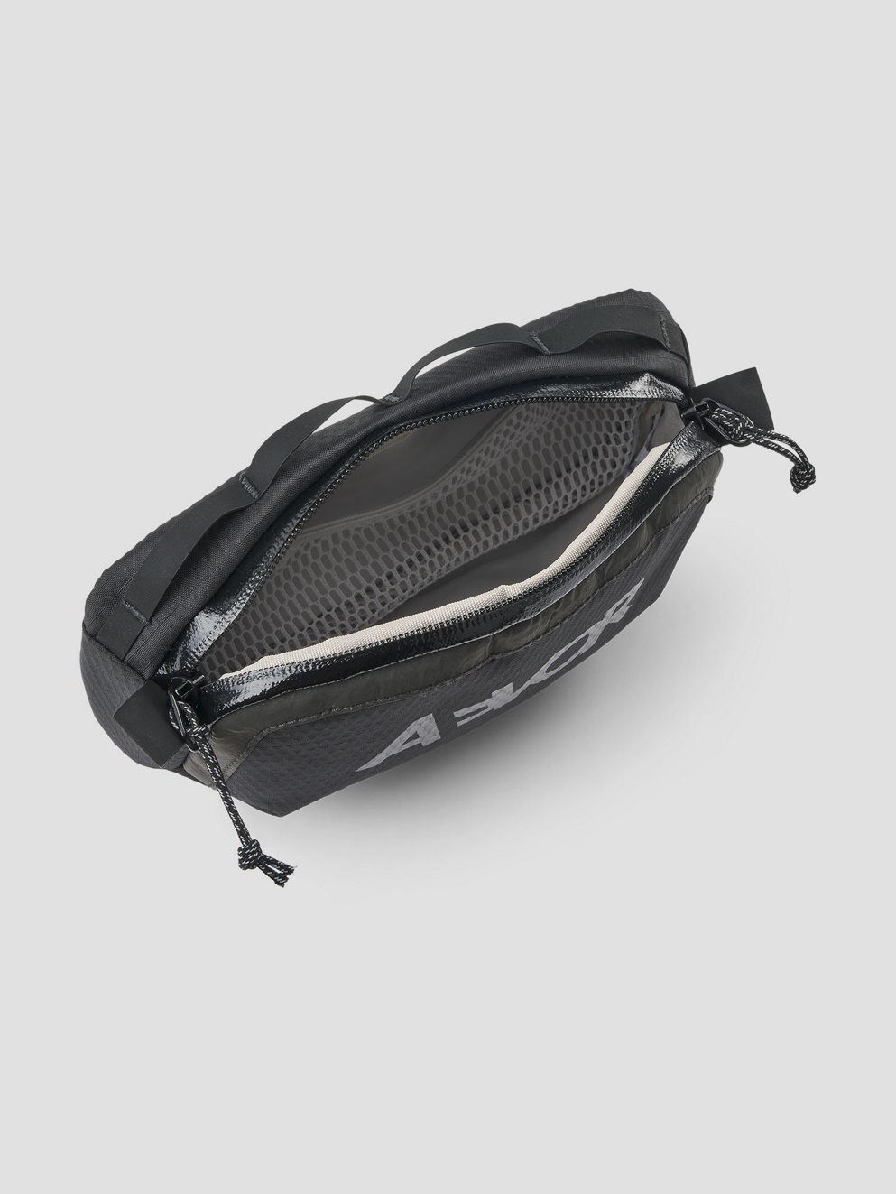 AEVOR Bar Mini Bag proof black