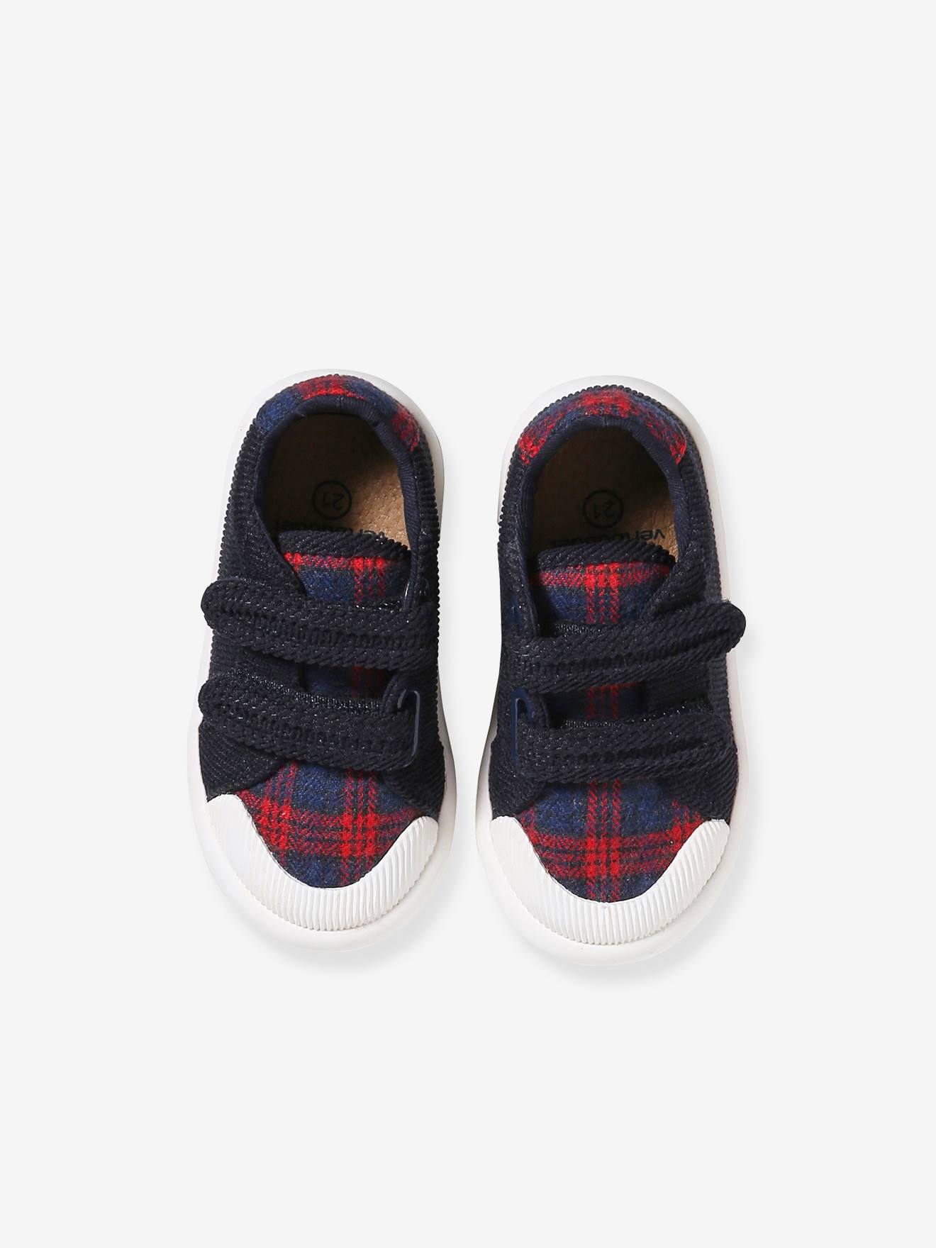 Tênis de lona infantil com fecho de velcro, xadrez cinza.