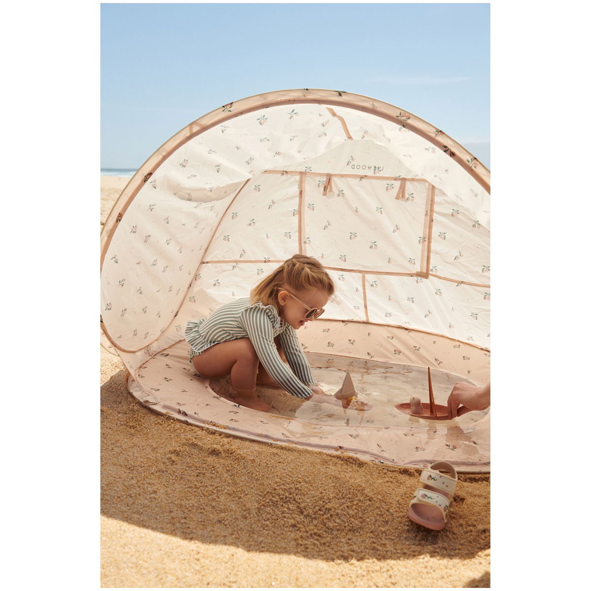 LIEWOODLIEWOOD   Everett Pop Up Zelt mit Planschbecken Peach sea shell