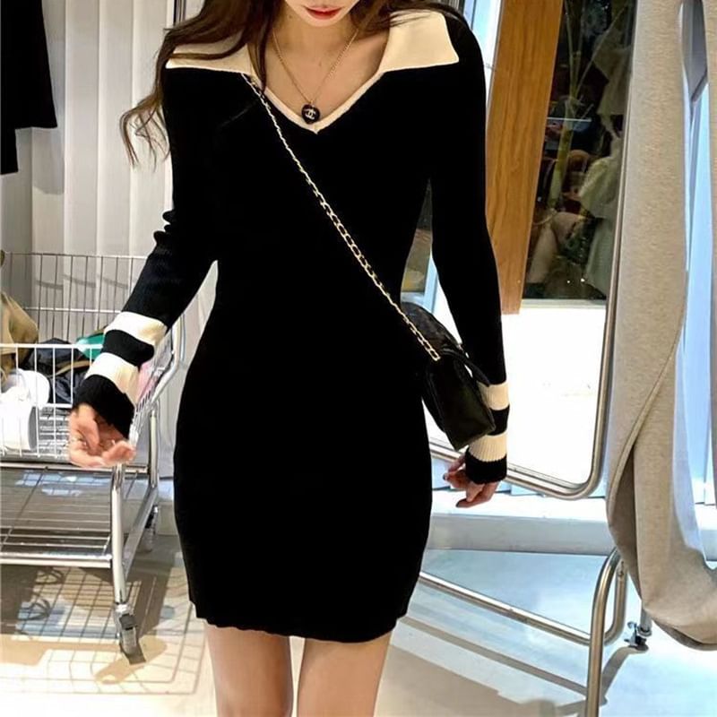 Angel Shine - V-hals tweekleurige skinny gebreide mini-jurk