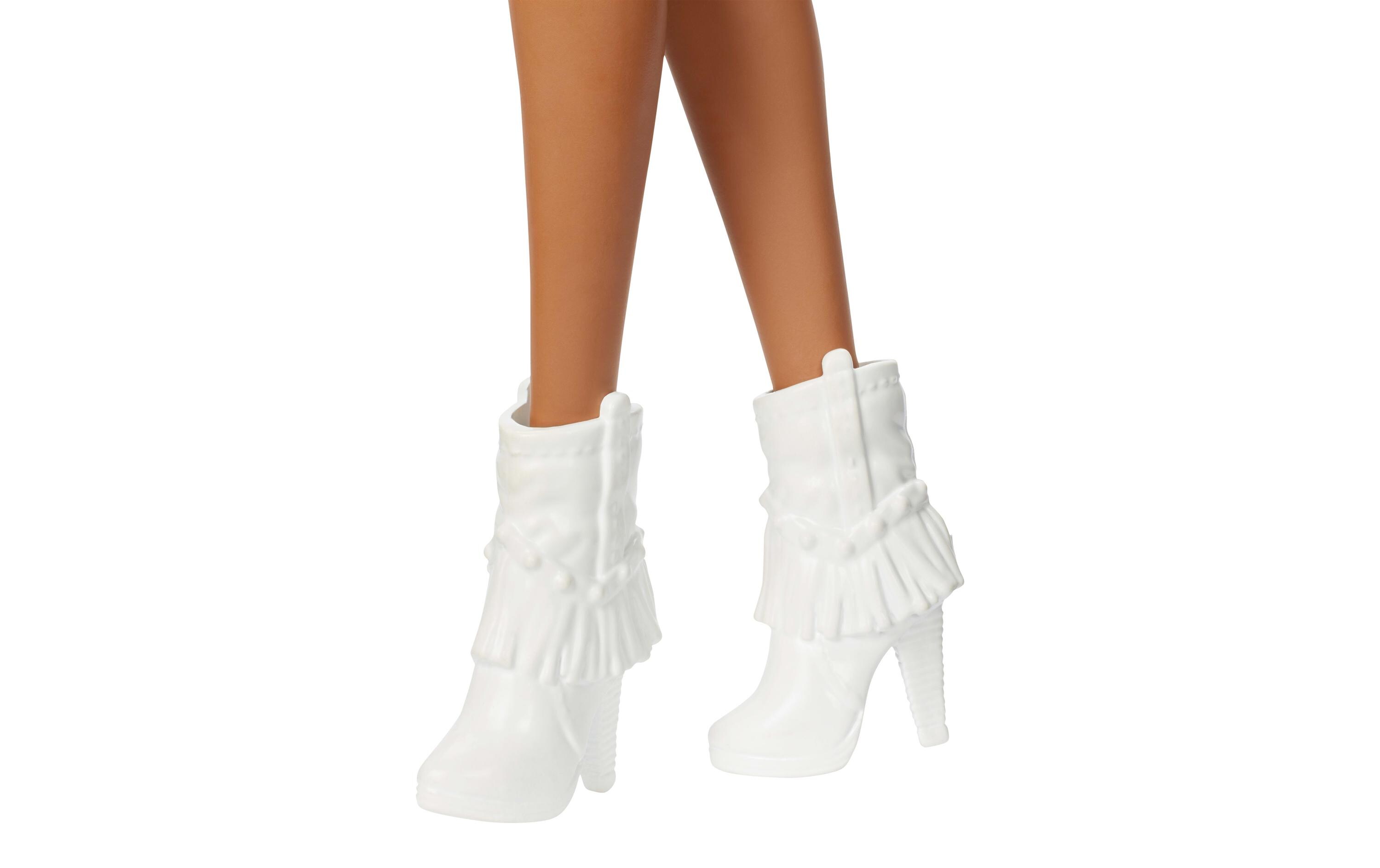 Puppe Fashionista Glitter CowgirlFashionistas-Puppe in funkelndem, silbernem Kleid mit Cowboyhut und Stiefeln