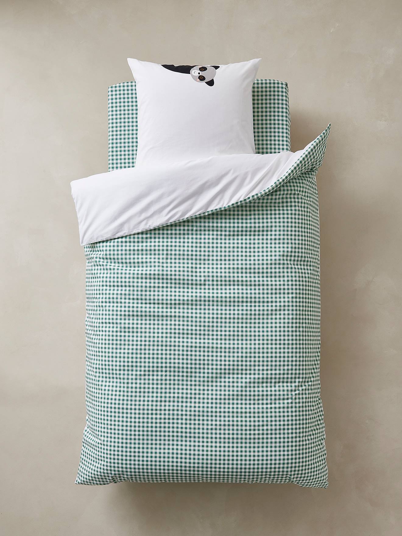 Conjunto infantil Happy'ramide com capa de edredom e fronha, branco claro liso com estampas.