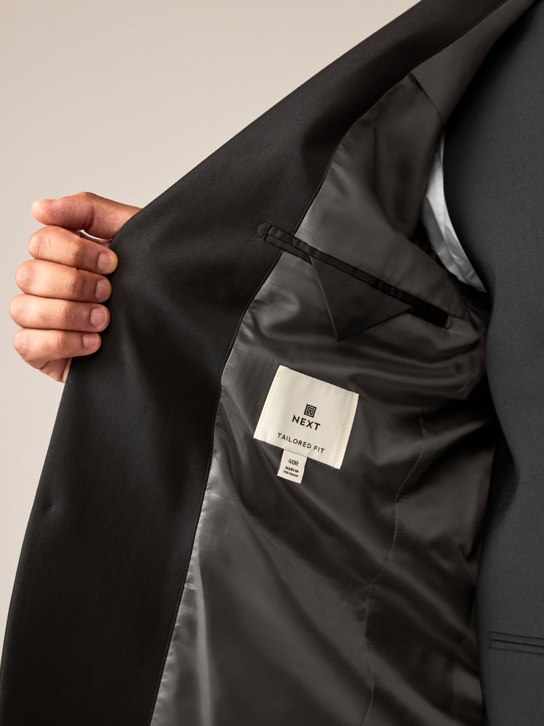 Zwart - Tailored Fit Wool Blend Motionflex Suit Jacket