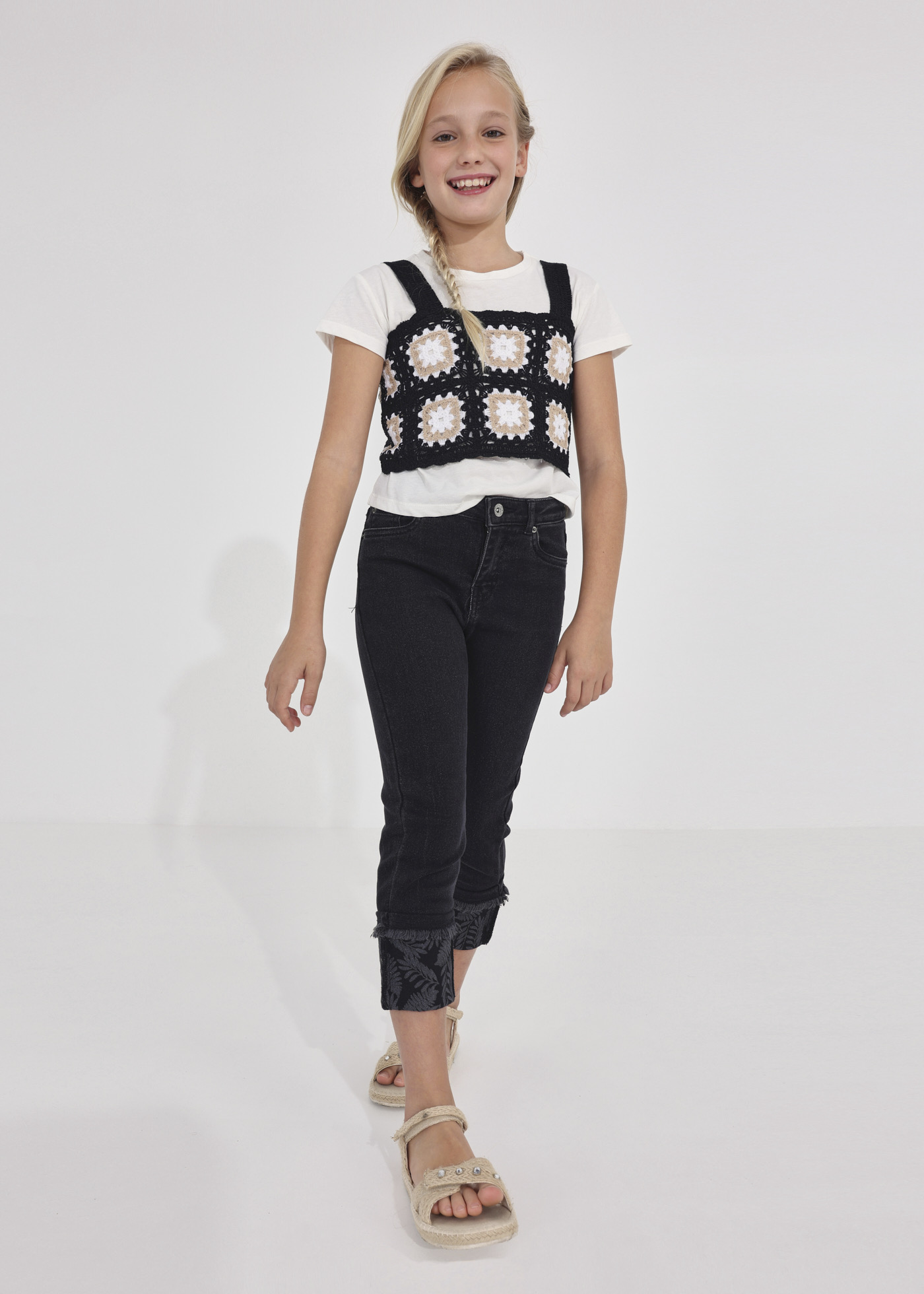 Conjunto de 2 peças: blusa de crochê e camiseta para meninas