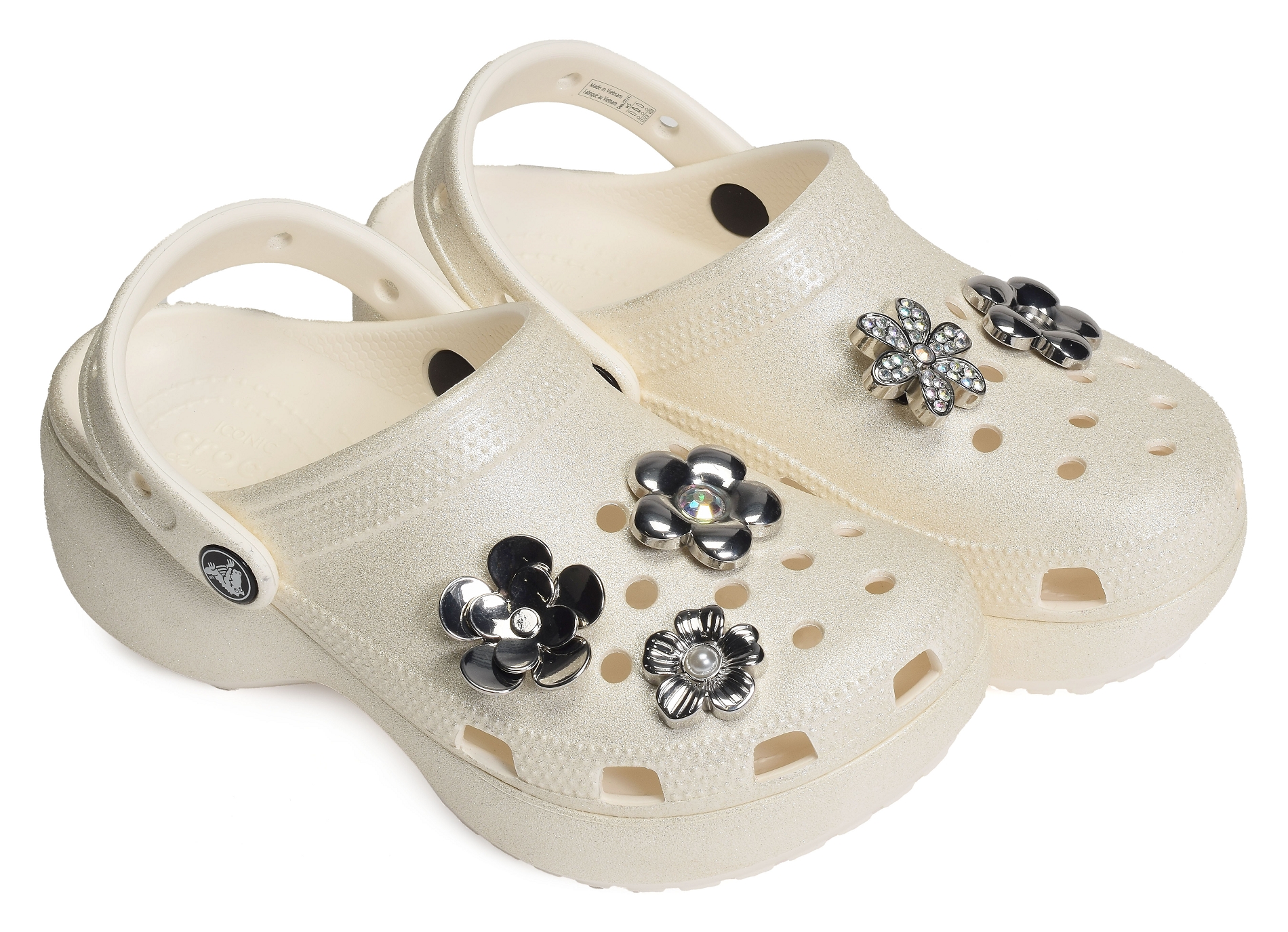 Monochrome silver flowers argent