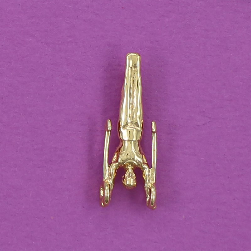 Pendentif GAM gymnaste anneaux - Plaqué or