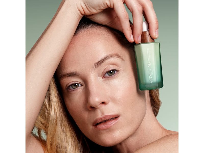 VEDIC Lab Gesichtsserum Sleep Recovery 40 ml Natürliches Intensivserum entspannt die Hautzellen