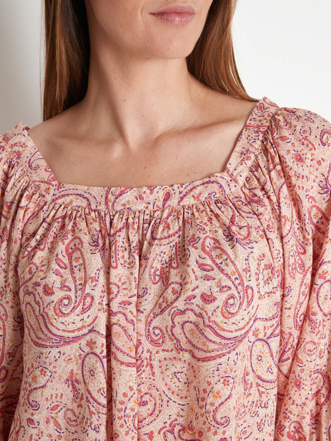 Blouse encolure carrée