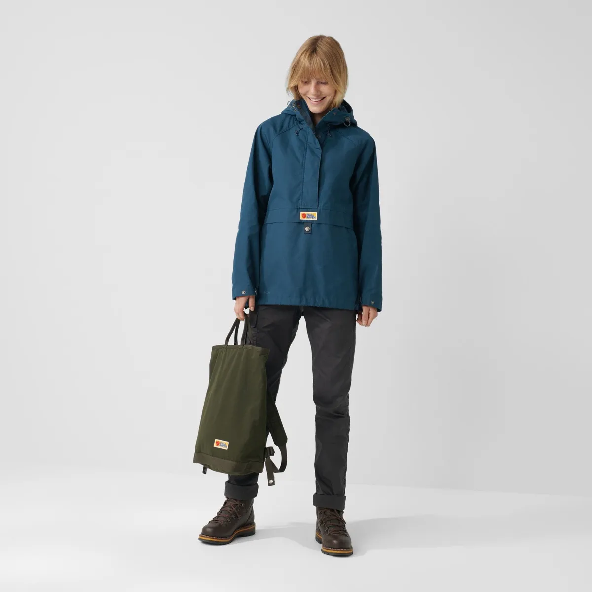 Fjällräven Women's Vardag Anorak Green
