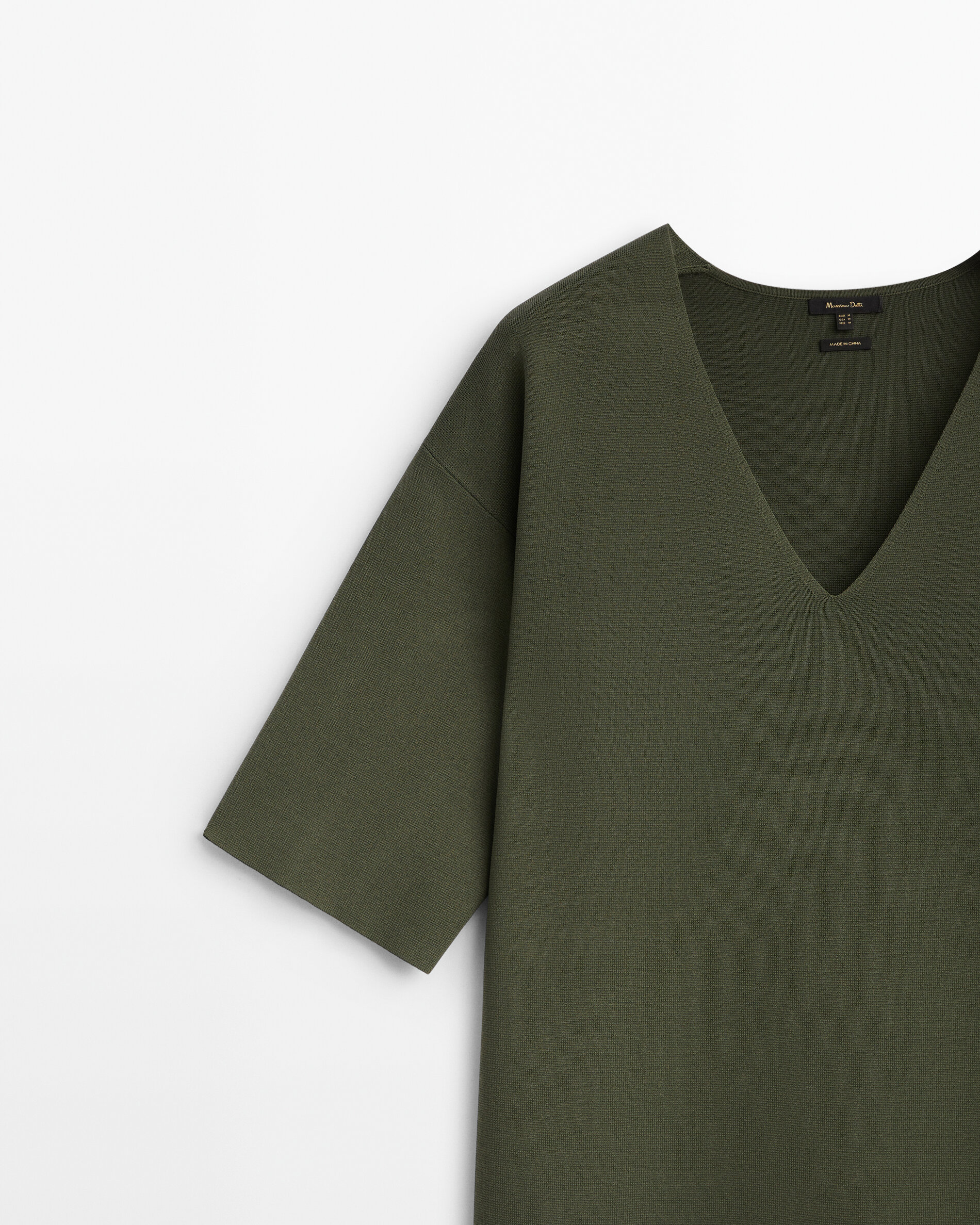 Vestido de malha com decote em V - VERDE CLARO