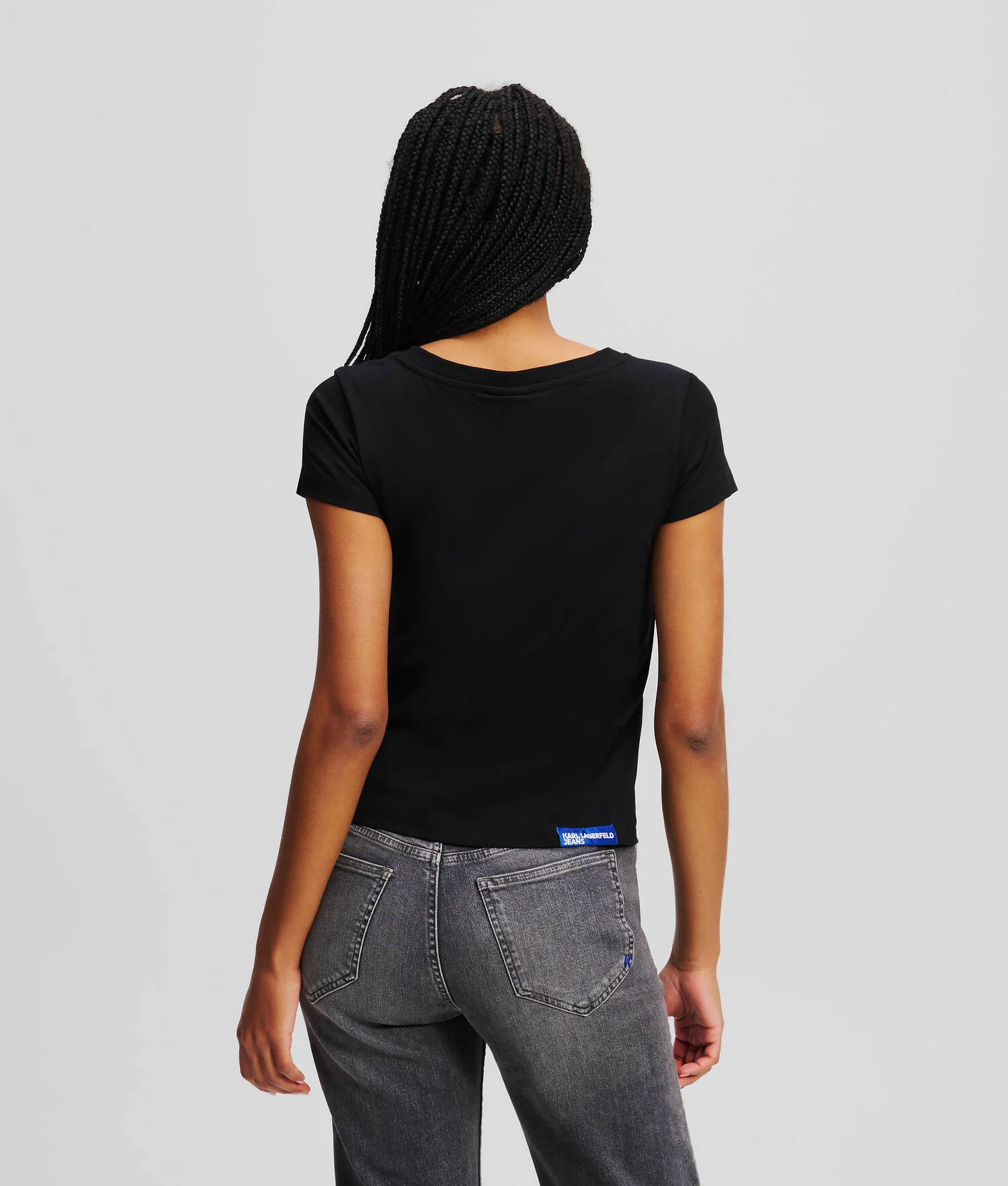 T-SHIRT AJUSTÉ À COL EN V - Noir