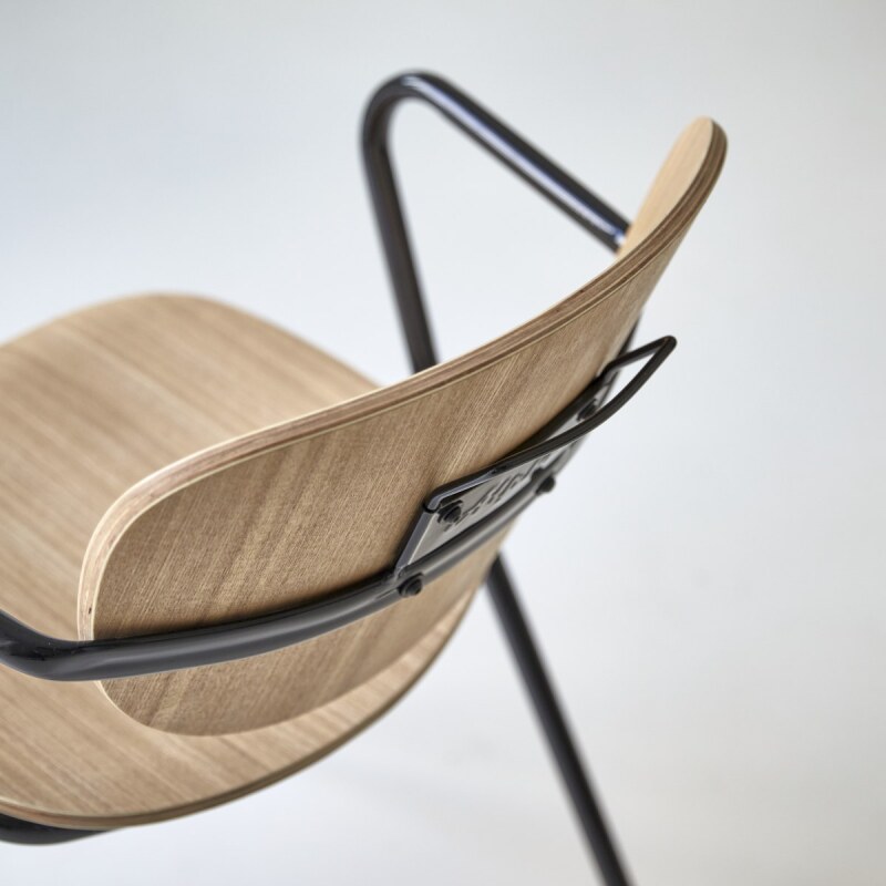 Chaise en métal et bois de frêne Ada