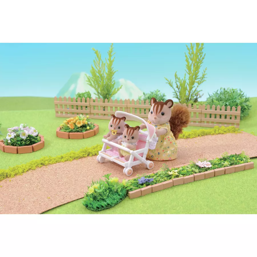 Sylvanian Families® Möbelset Zwillingskinderwagen