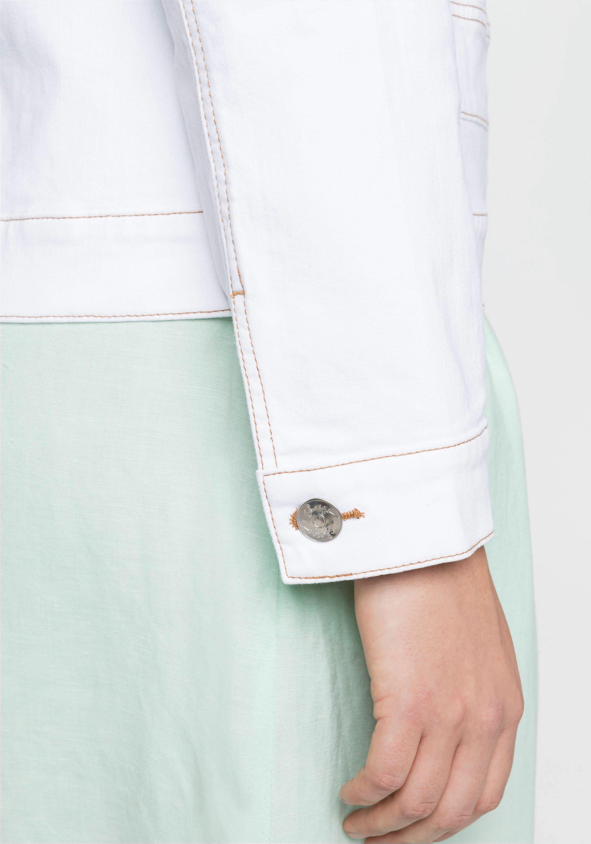 Jeansjacke mit Kontrastnähten, in verkürzter Form